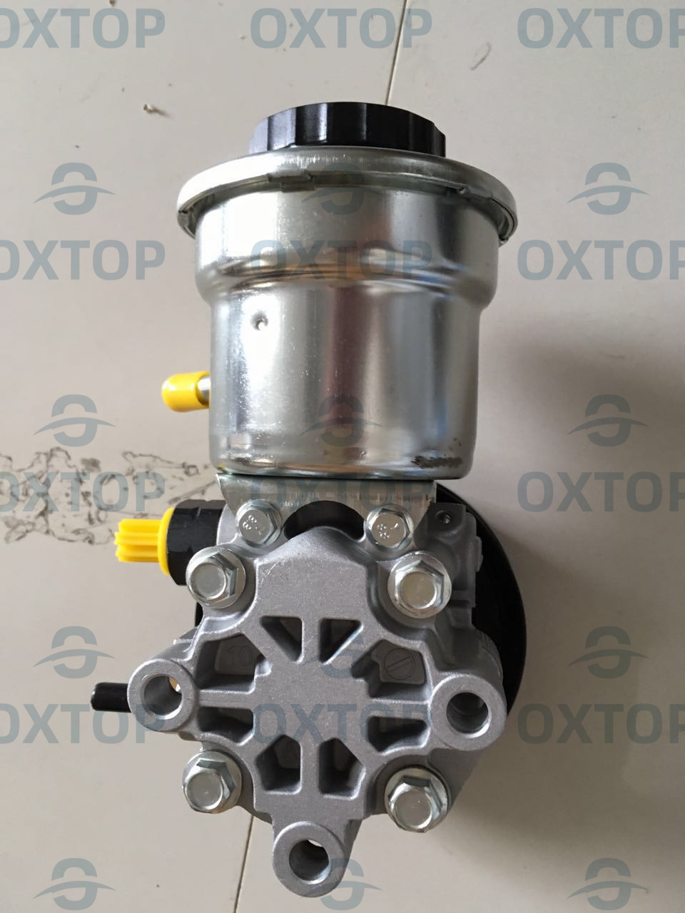 TOYOTA HIACE 2TR 2.7L POWER STEERING PUMP